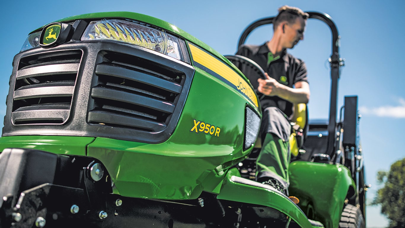 X950R Rasentraktoren mit Dieselmotor John Deere AT
