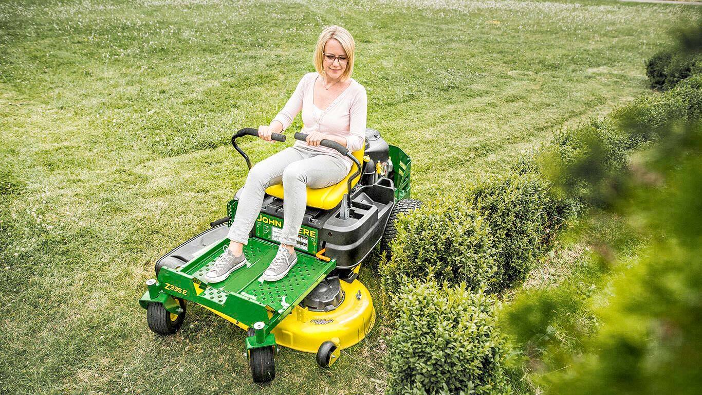 Z335E ZTrak NullWenderadiusMäher John Deere AT